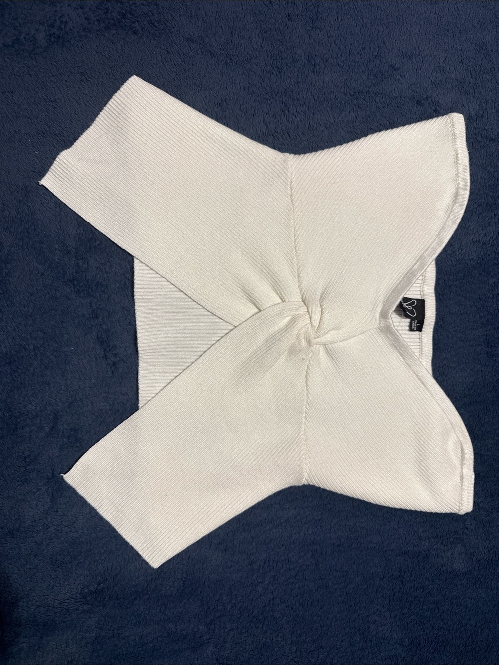 Windsor Knit Twist Front Crop Top L